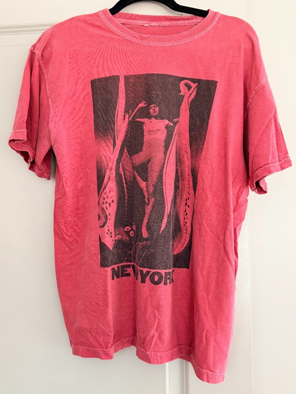 RARE 2019 Harry Styles Fine Line City Exclusive NYC Lights Up Red T-Shirt